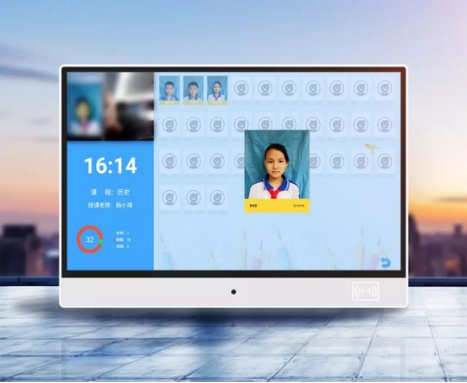 廣告機(jī)廠家